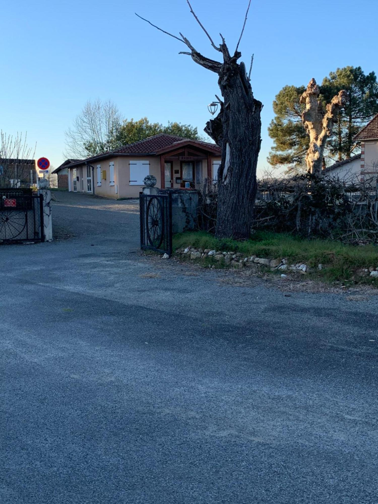 Sabazan Petite Maison Dans Un Village Du Gers מראה חיצוני תמונה